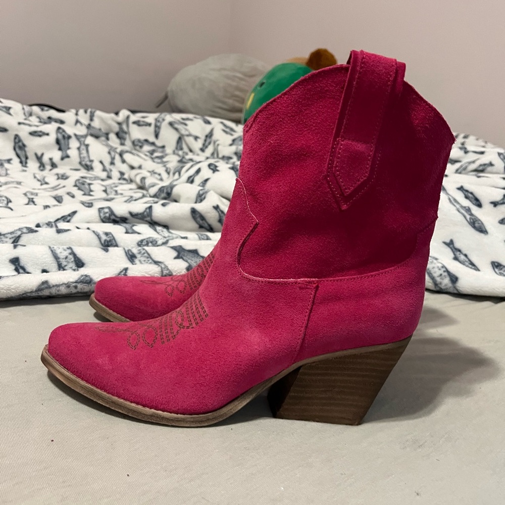 Elegant Pink Suede Women's Shoes